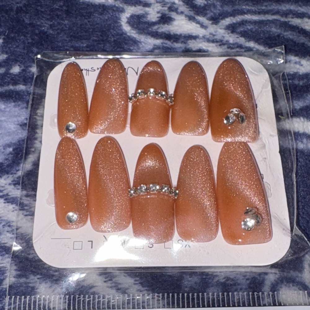 Elegant Glitter Press-On Nails